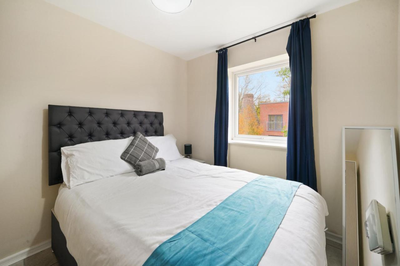 Peaceful 2Br Flat With Historic Bottle Kilns View & Free Parking Located Near City Centre Stoke-on-Trent Exterior foto